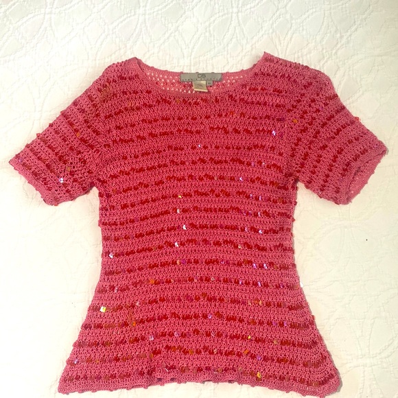 Fuchsia sequin top. 💕 - Picture 1 of 4